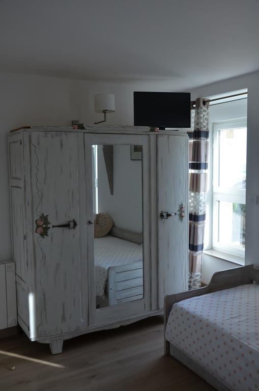 Maison D'Hotes La Closeraie De La Baie Saint-Méloir-des-Ondes Eksteriør bilde